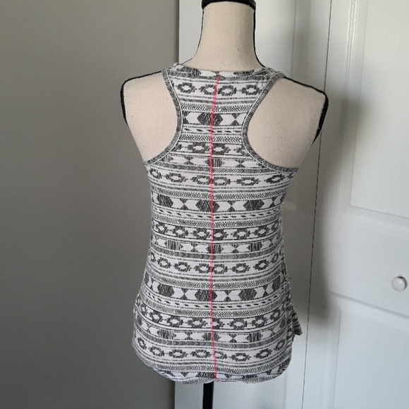 MOSSIMO Tanktop - Picture 4 of 9